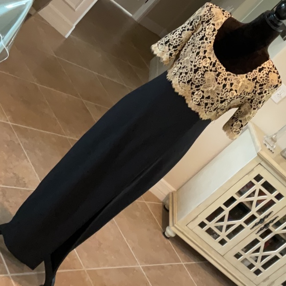 Night way back zip dress, gold lace top, black bottom with side front slit, 8